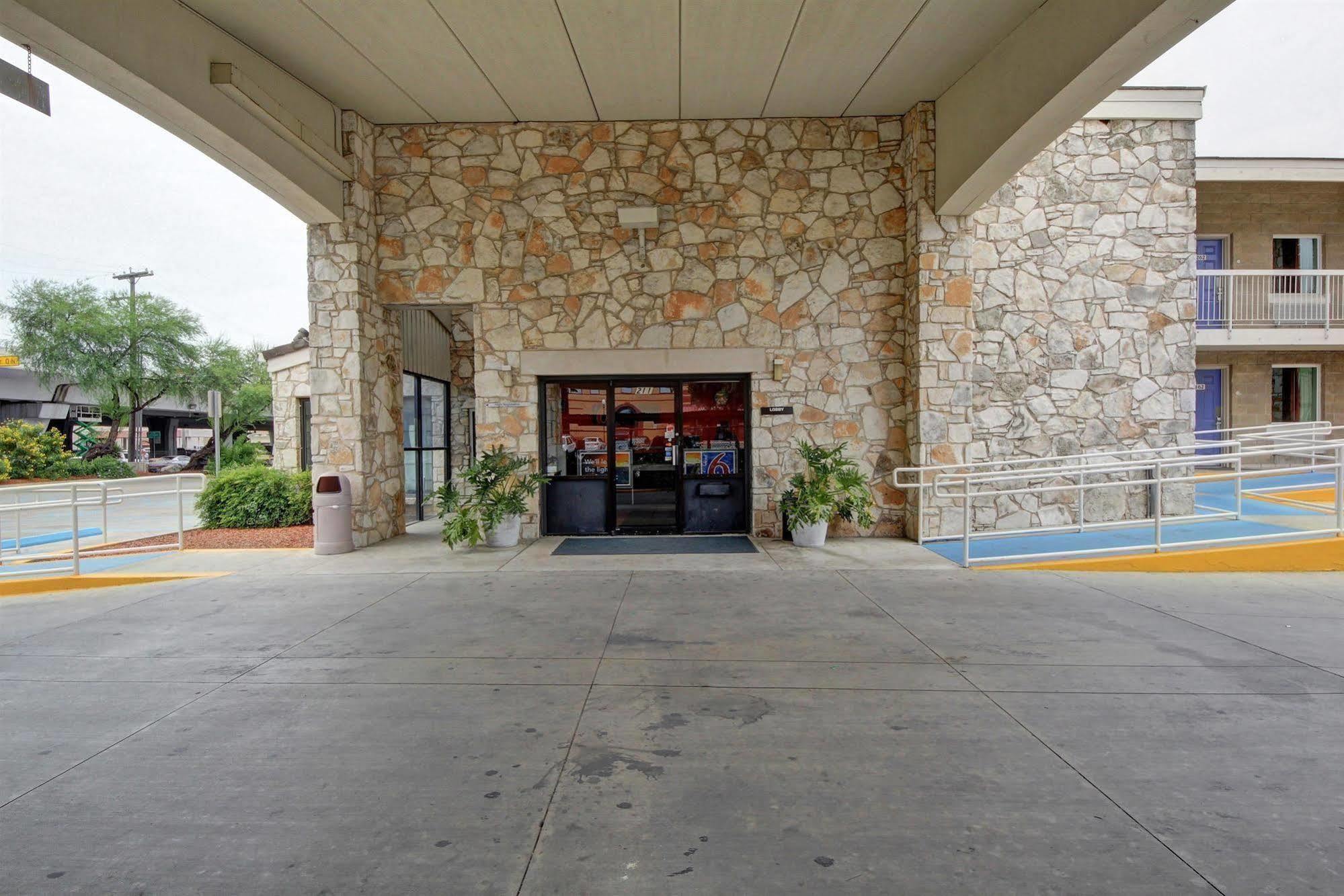 Motel 6-San Antonio, Tx - Downtown - Market Square Extérieur photo